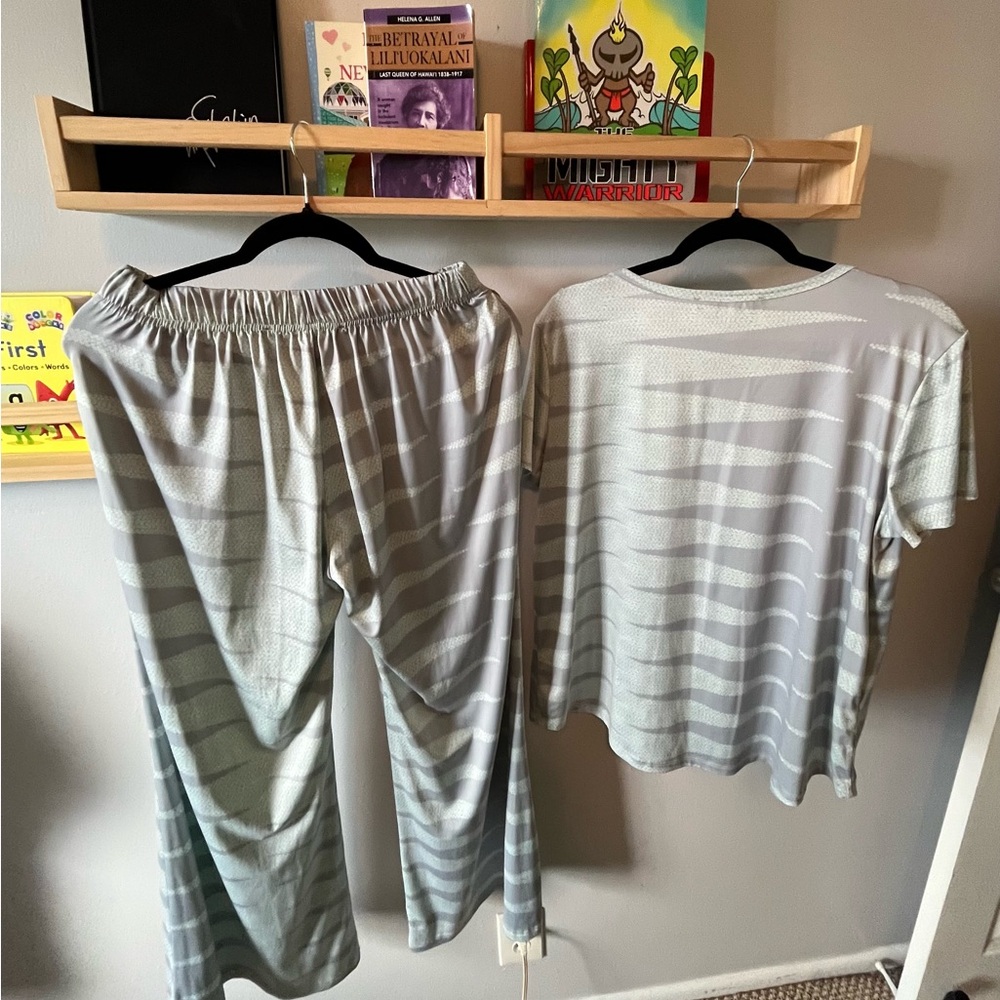 Manaola Gray Striped Women's Pants & Top Set